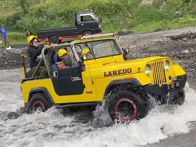 jeep merapi